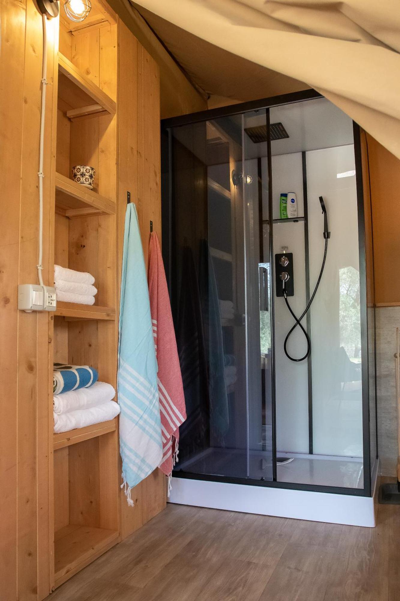 Domus Olea Glamping Hotel Ceglie Messapica Exterior photo