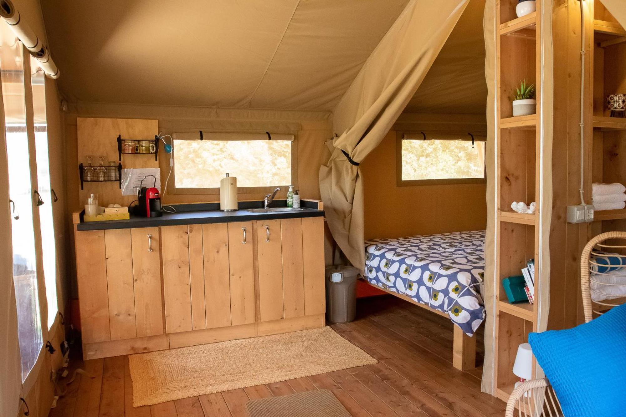 Domus Olea Glamping Hotel Ceglie Messapica Exterior photo