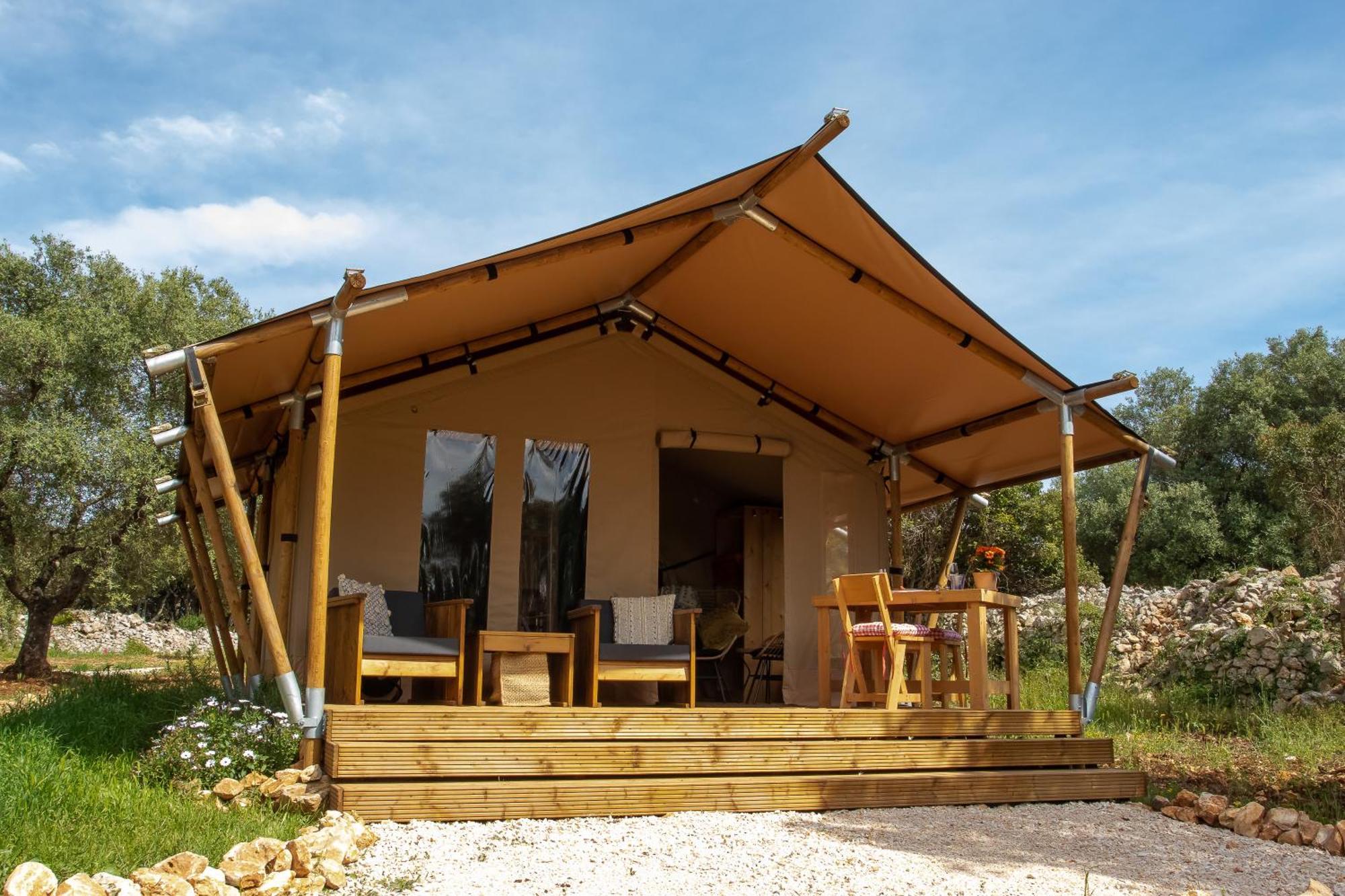 Domus Olea Glamping Hotel Ceglie Messapica Exterior photo